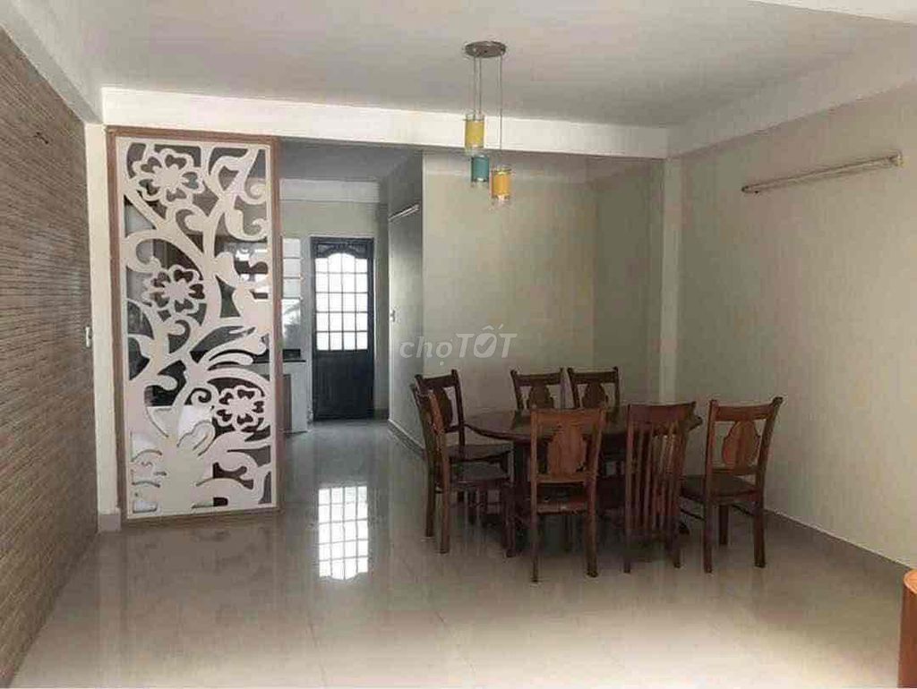 Furnished two-storey house on An Dương Vương — photo 3