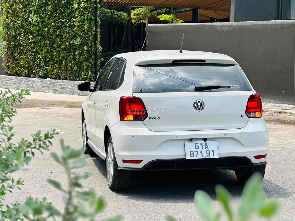 🔥 Volkswagen Polo Hatback Trắng 2020