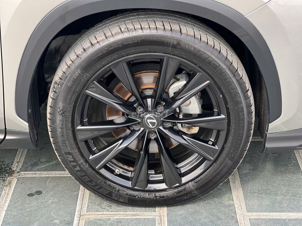 Lexus NX-350 F-Sport đăng ký 22 một chủ từ đầu. Mua bán Ô tô tại Thành phố Biên Hòa Đồng Nai được đăng bởi Thái Phạm hình 18