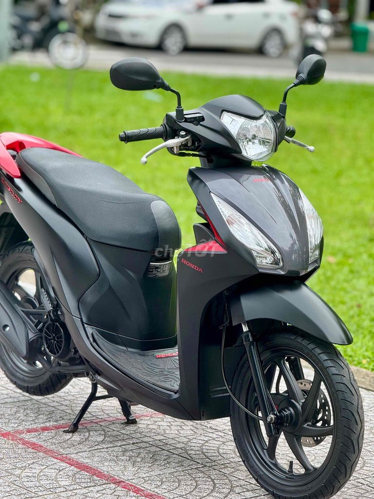 Vision 2020 Xám đen biển 43 khoá Smakey