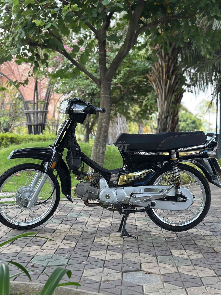 Honda Dream Thái 1996 Dọn Kiểng Máy Bao Êm Chất. Mua bán Xe máy tại Quận 12 Tp Hồ Chí Minh được đăng bởi Anna Nguyen hình 3