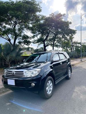 Toyota Fortuner 2011 2.7V - 139 km. Mua bán Ô tô tại Huyện Trảng Bom Đồng Nai được đăng bởi Tây Thi