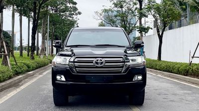 Land Cruiser v8 4.6L nhập Nhật- xuất hóa đoen cao. Mua bán Ô tô tại Quận Bắc Từ Liêm Hà Nội được đăng bởi Trung Auto 26 Phạm Văn Đồng