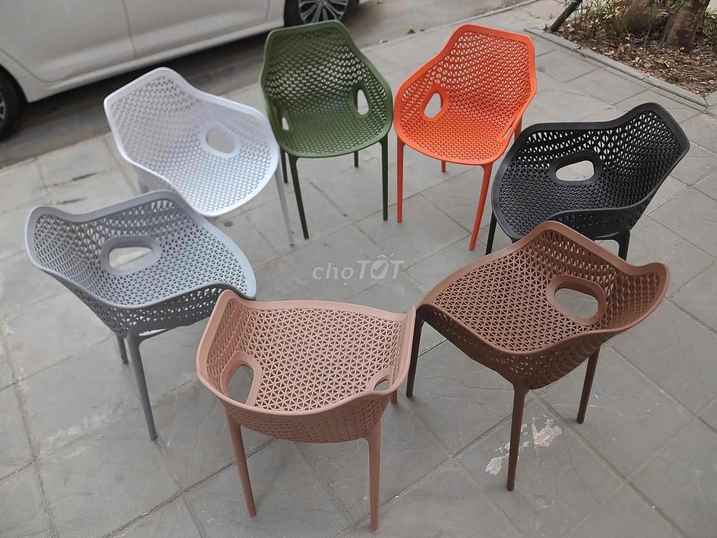 Ghế Nhựa đúc Lưng thuyền Hiện đại. Mua bán Bàn ghế tại Quận Hà Đông Hà Nội được đăng bởi Lê Hồng Đăng hình 1