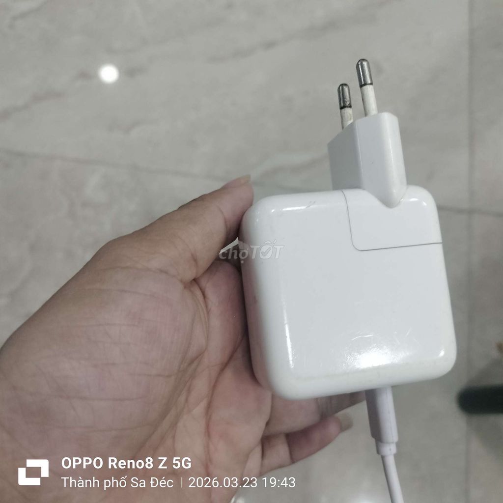 Củ sạc Apple 30W USB-C Trắng. Mua bán Phụ kiện (Màn hình, Chuột...) tại Thành phố Sa Đéc Đồng Tháp được đăng bởi Nguyễn tài luận hình 1