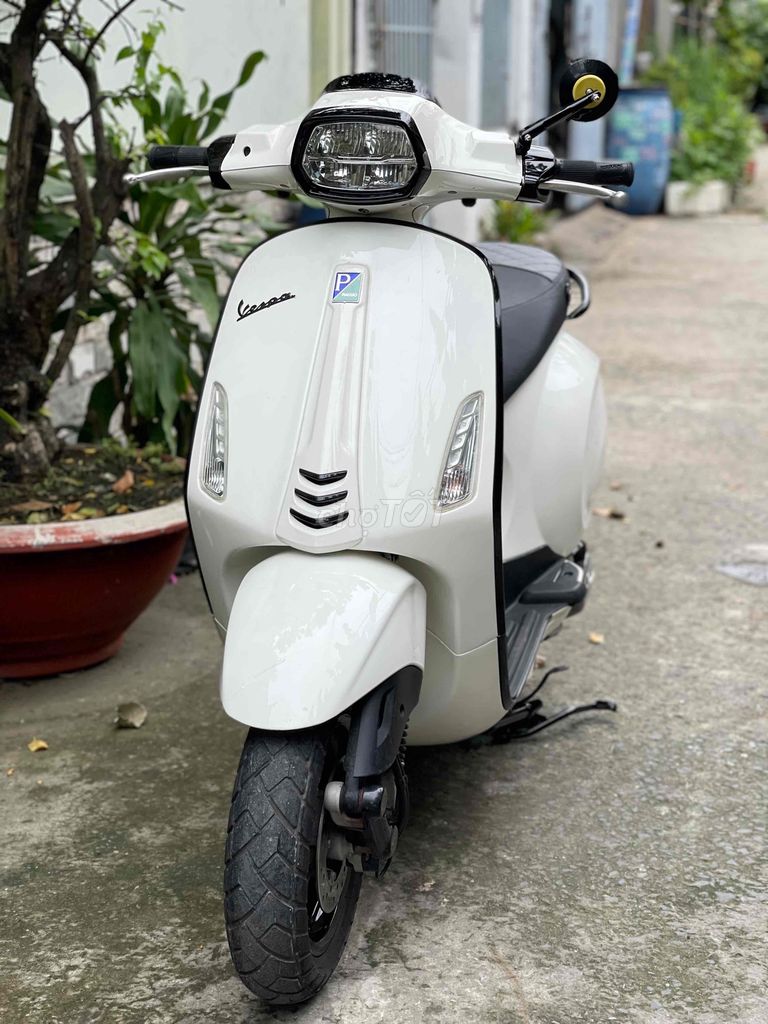 Vespa Sprint 2015 BSTP chính chủ. Mua bán Xe máy tại Thành phố Thủ Đức Tp Hồ Chí Minh được đăng bởi Cửa Hàng Xe NGUYỄN hình 1