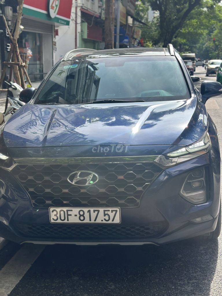 CC xe SantaFe 2019Premium 2.4L-12 vạn km biển HN. Mua bán Ô tô tại Quận Hoàn Kiếm Hà Nội được đăng bởi Lê Trang hình 1