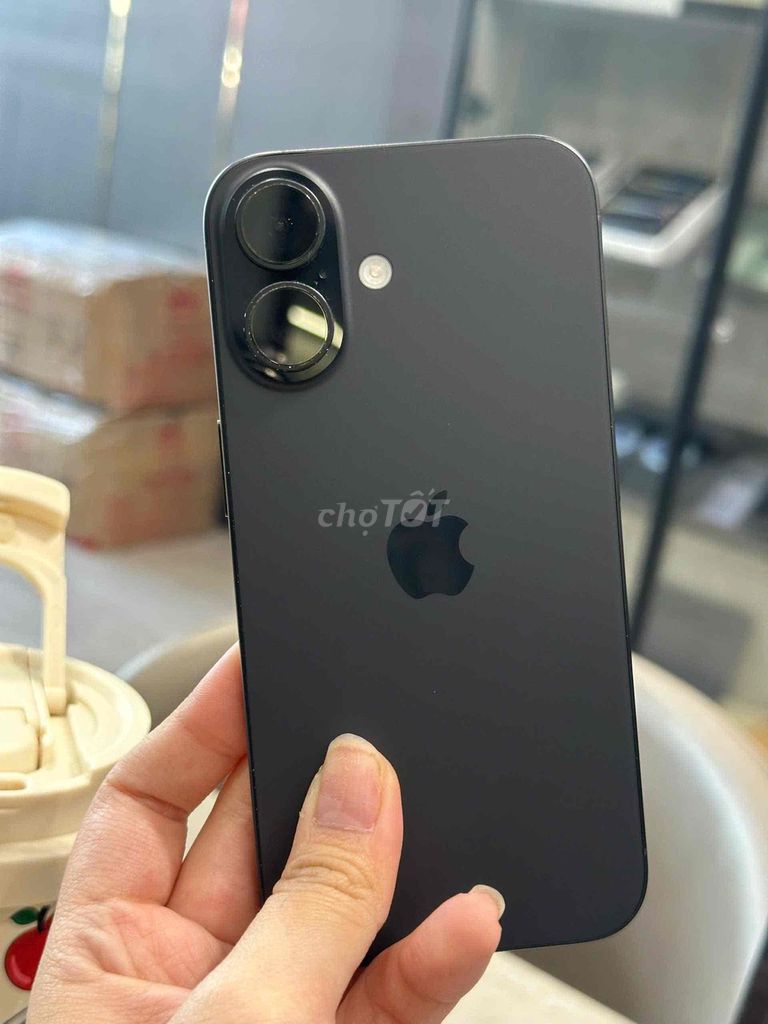 Apple iPhone 16 128GB Đen Quốc Tế Vc/a LikeNew CBH. Mua bán Điện thoại tại Quận 8 Tp Hồ Chí Minh được đăng bởi TRƯỜNG MOBILE  hình 1