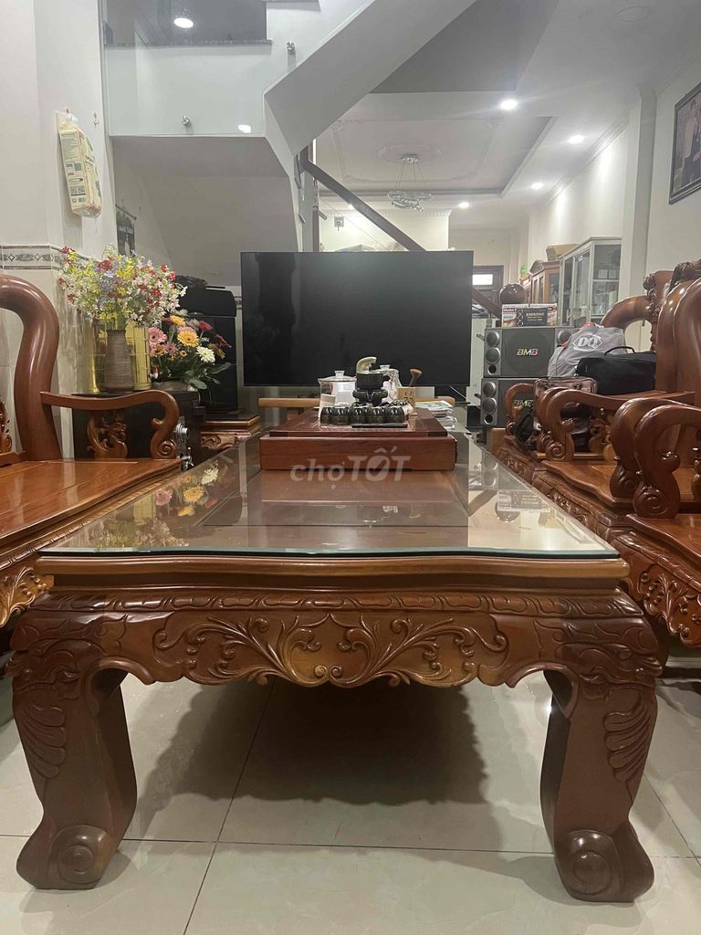 Bộ bàn ghế Gỗ tự nhiên Cánh gián 10 món. Mua bán Bàn ghế tại Thành phố Dĩ An Bình Dương được đăng bởi phạm Văn Hiệu hình 1