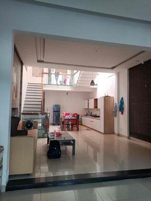 Аренда · 3 комн. · 130 м² · Quận Cẩm Lệ, ул. Đường Trần Ngọc Sương