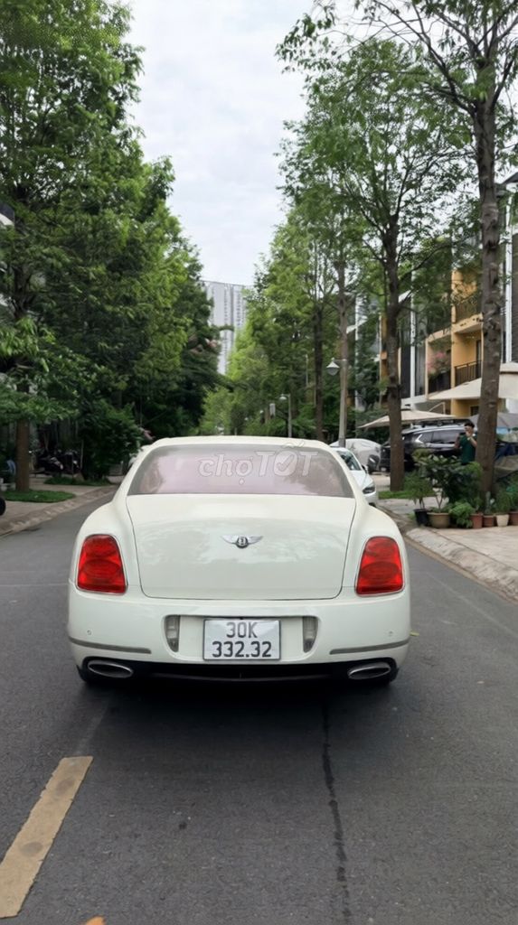 Bentley Flying Spur 6.0 V8 2007 Белый