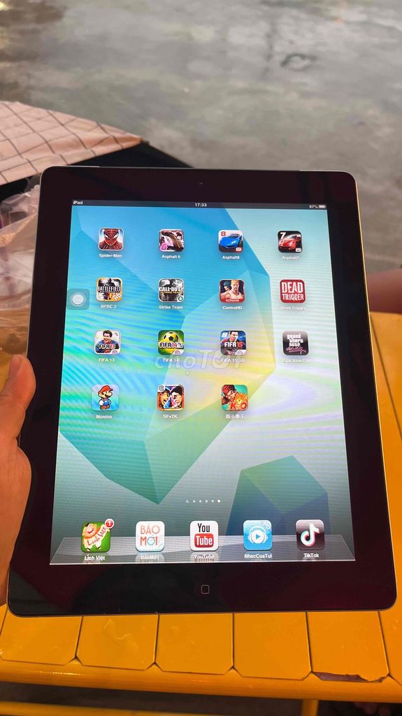 iPad Bạc Thanh Lý. Mua bán Máy tính bảng tại Quận 3 Tp Hồ Chí Minh được đăng bởi Thanh Thuỷ hình 1
