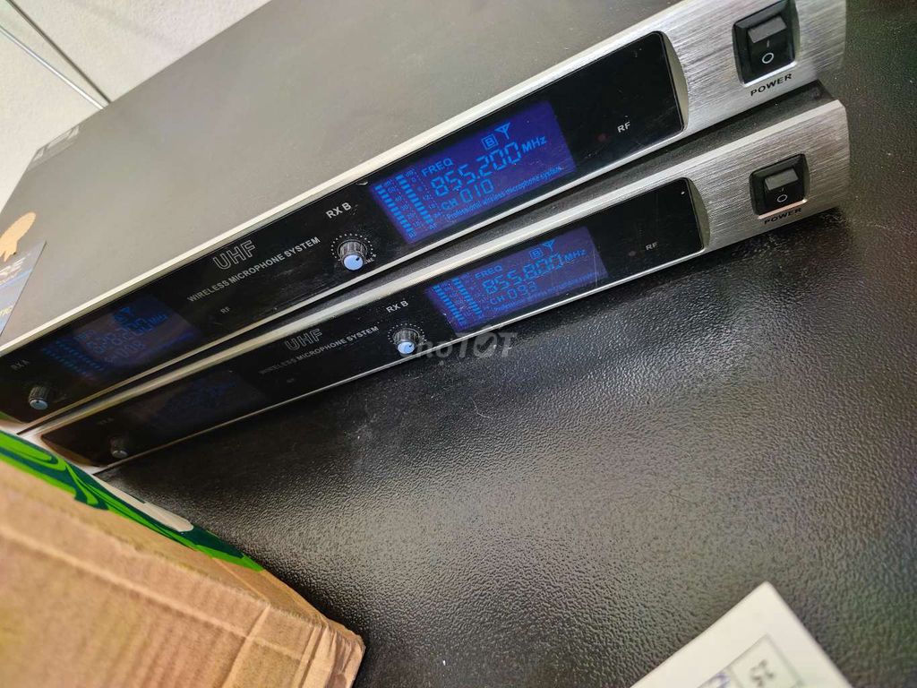 Bộ micro UHF Bạc đã sử dụng. Mua bán Tivi, Âm thanh tại Quận Ba Đình Hà Nội được đăng bởi Hoàng Tuấn Anh hình 1