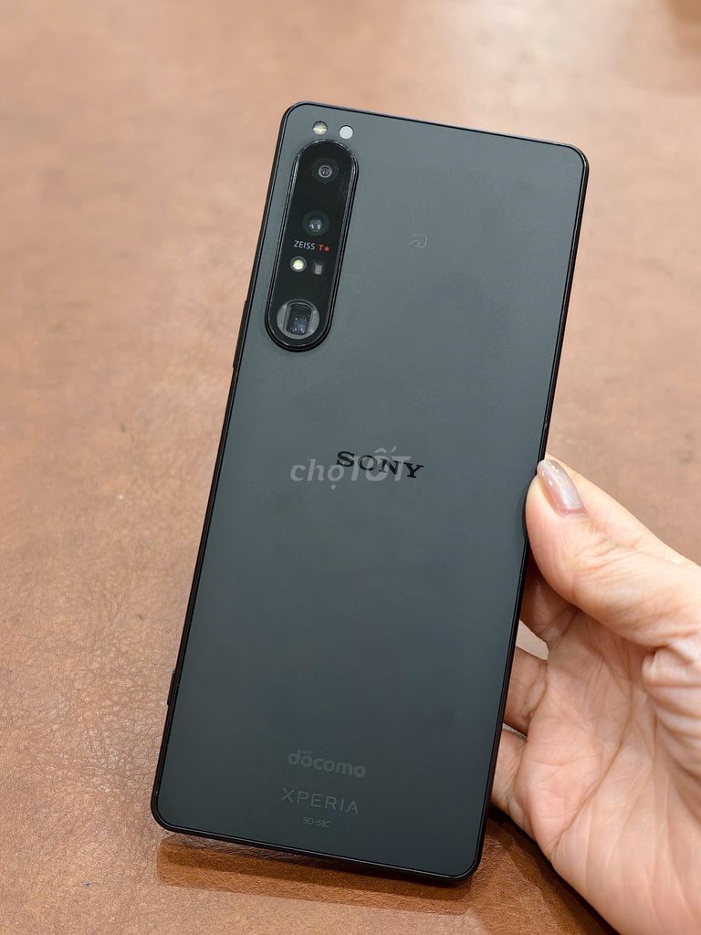 Sony Xperia 1 mark 4 bản Nhật màu Đen 98%. Mua bán Điện thoại tại Quận Đống Đa Hà Nội được đăng bởi Hn Store hình 1