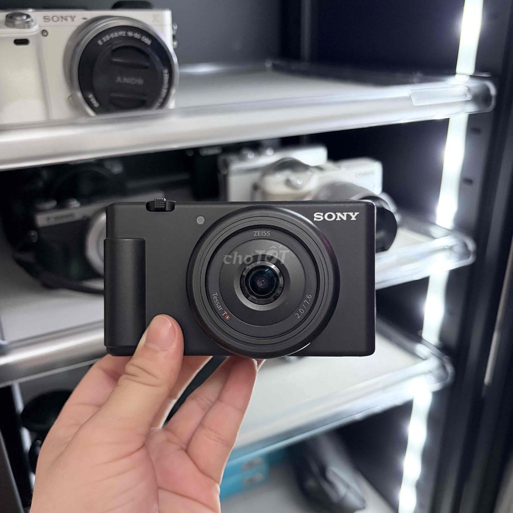 Máy ảnh Sony ZV1F Đen. Mua bán Máy ảnh, Máy quay tại Quận Bình Thạnh Tp Hồ Chí Minh được đăng bởi Uyen Bui hình 1