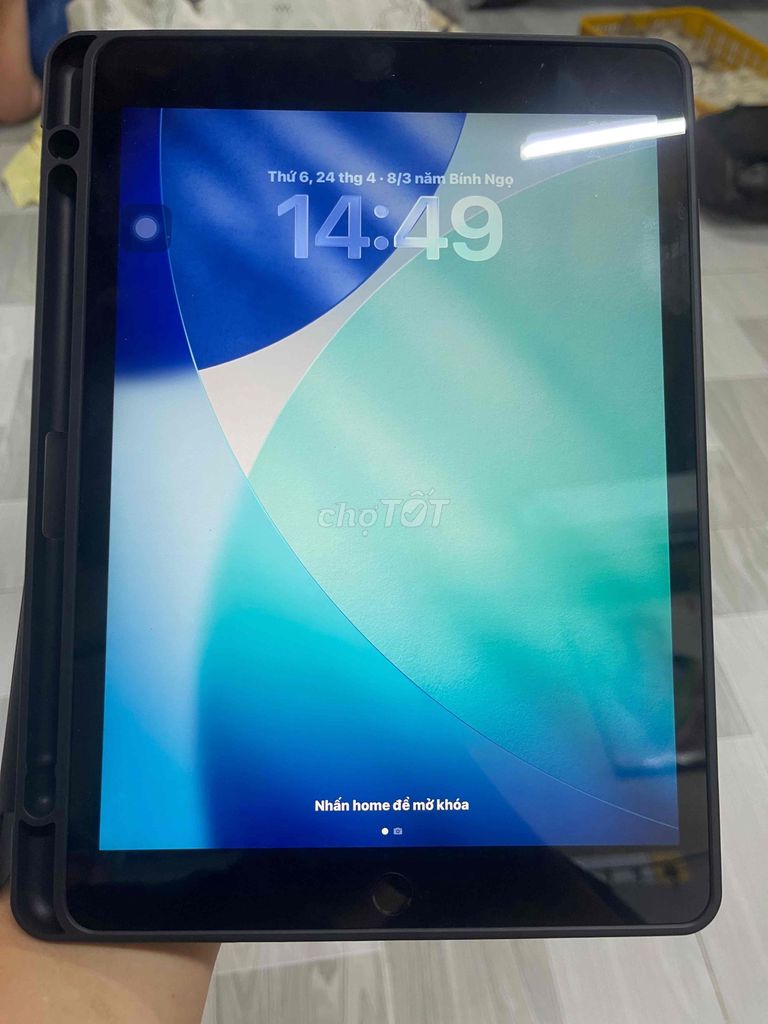 Apple iPad Gen 9 64GB Xám Wifi. Mua bán Máy tính bảng tại Quận 6 Tp Hồ Chí Minh được đăng bởi NhânLongCa hình 1