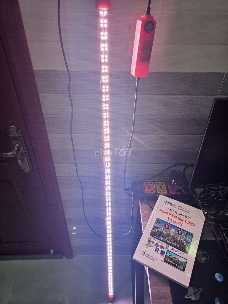 Đèn RDI Chuyên Dụng Cho Huyết Long 1m42. Mua bán Phụ kiện, Thức ăn, Dịch vụ tại Huyện Trảng Bàng Tây Ninh được đăng bởi Phú hình 2