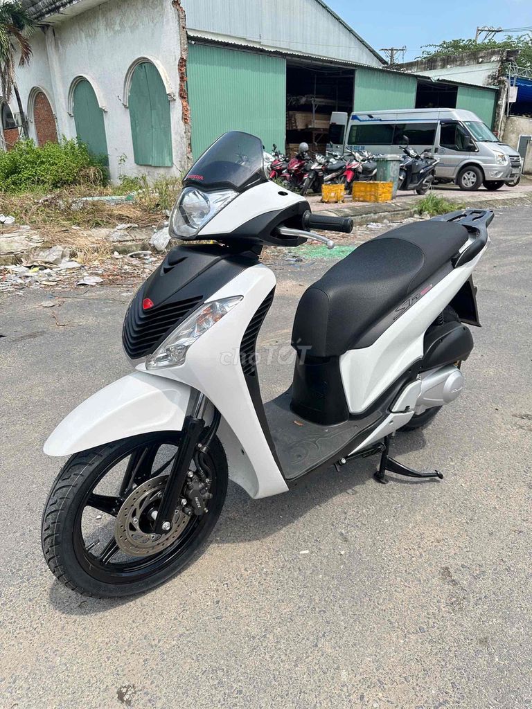 Honda SHi 150 2012 Trắng. Mua bán Xe máy tại Quận 12 Tp Hồ Chí Minh được đăng bởi Cửa hàng Xe máy 380 hình 3