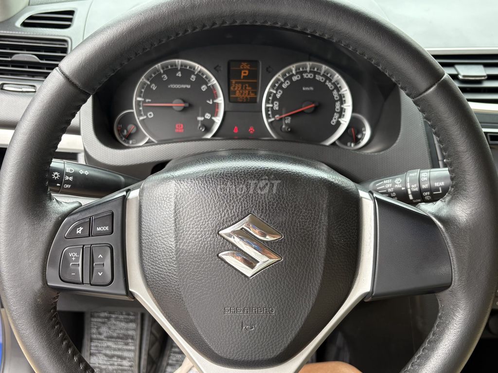 Suzuki Swift 2017 1.4 AT - 81000 km. Mua bán Ô tô tại Huyện Đức Trọng Lâm Đồng được đăng bởi Nguyễn Hữu Dự hình 5