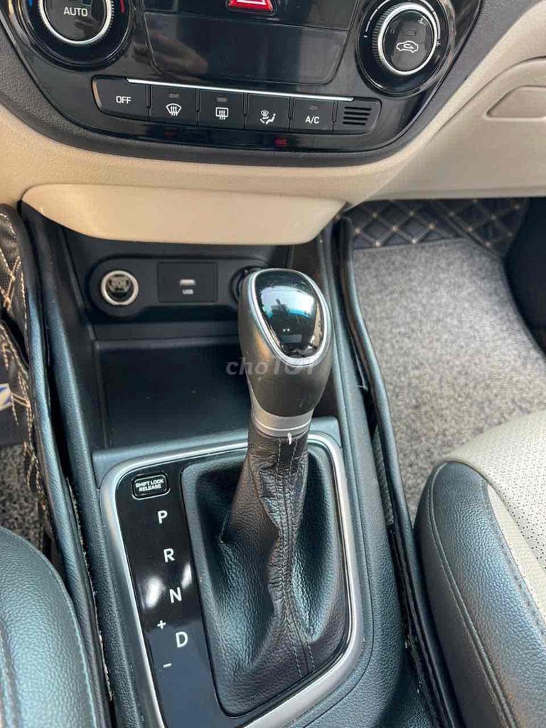 Hyundai Accent 2021 1.4 ATH màu đen , chính chủ. Mua bán Ô tô tại Quận Cầu Giấy Hà Nội được đăng bởi nguyen the huy hình 12