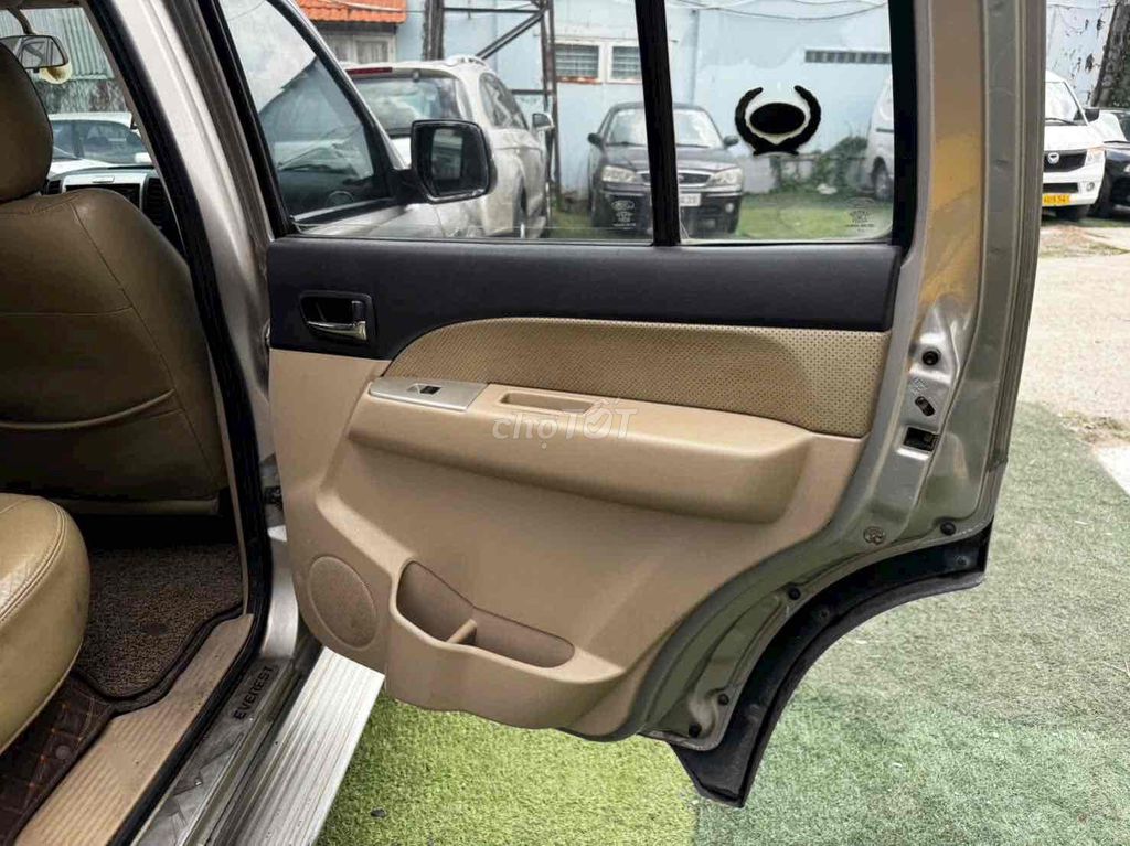Ford Everest 2008 photo 5