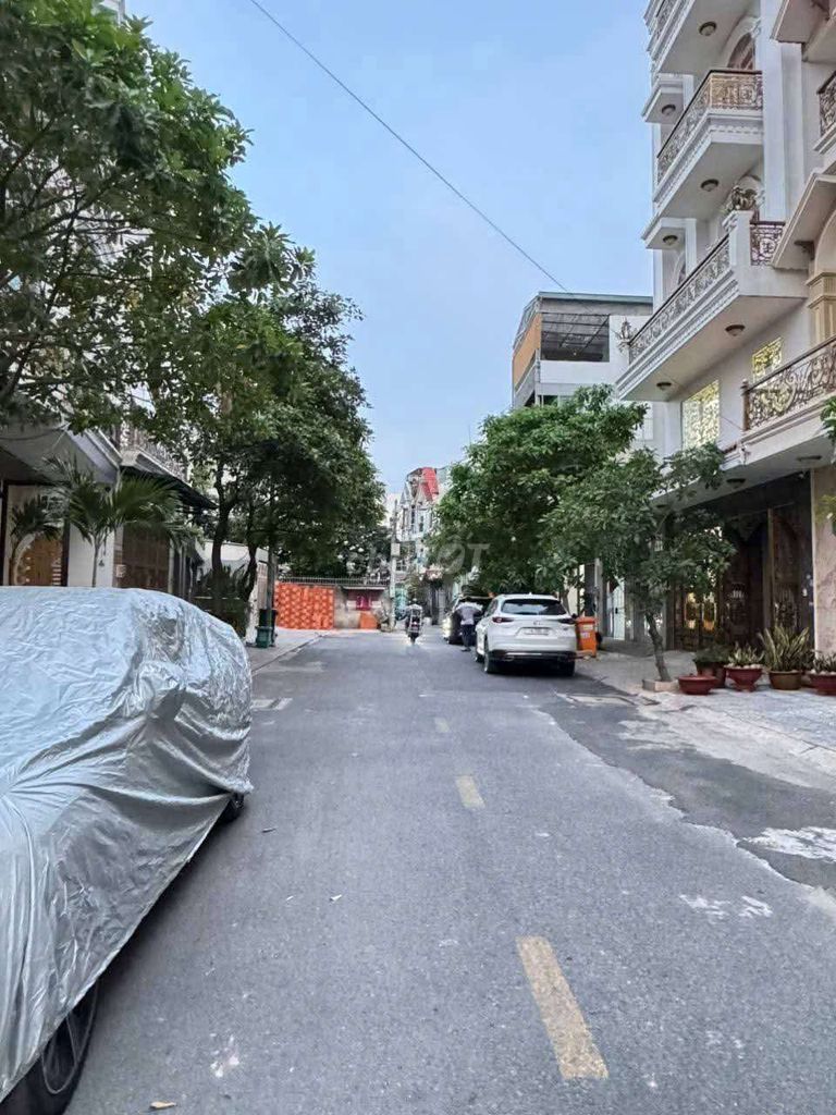 Dãy trọ 8,5m x 28m. MT Nhựa 7m Thông Đường Trần Thị Năm ( TCH 10)