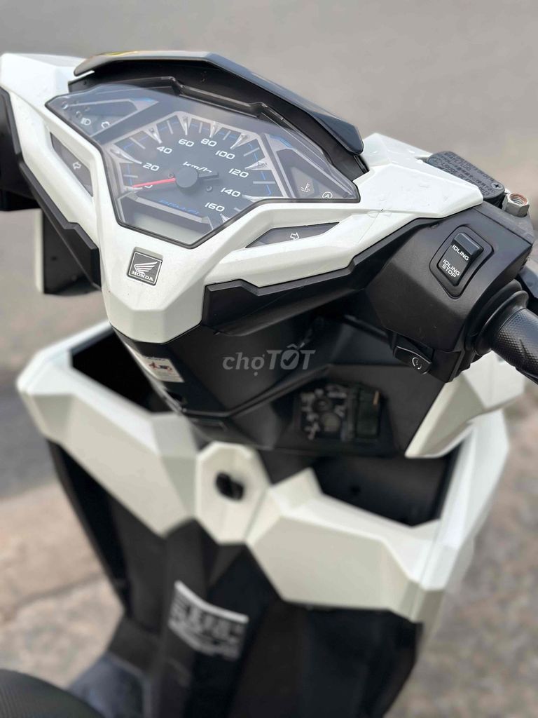 Var 2017 Zin còn sổ, Bao hồ sơ. Mua bán Xe máy tại Thành phố Thuận An Bình Dương được đăng bởi Quân Anh Phạm hình 4