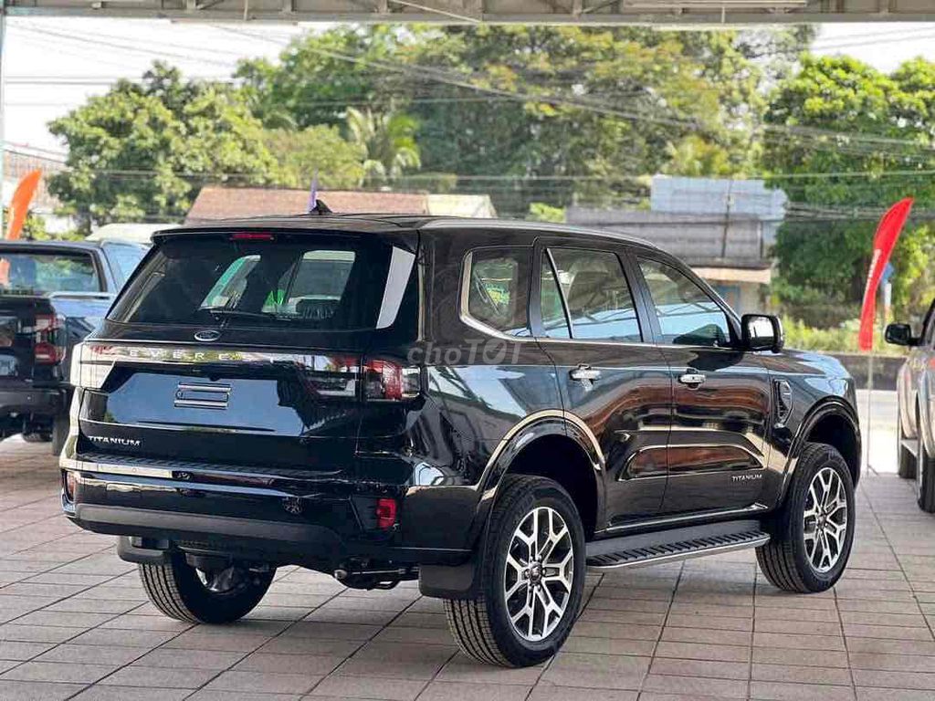 2025 Everest Tita 2.0L 4x2 AT bank 80%, lãi 7,5%. Mua bán Ô tô tại Thành phố Thủ Đức Tp Hồ Chí Minh được đăng bởi FORD THỦ ĐỨC TRẦN THẮNG  hình 3
