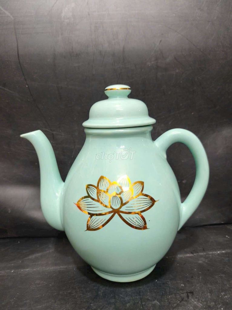 Ấm trà men ngọc 21cm. Mua bán Đồ sưu tầm, đồ cổ tại Quận 6 Tp Hồ Chí Minh được đăng bởi Huong 89 hình 1