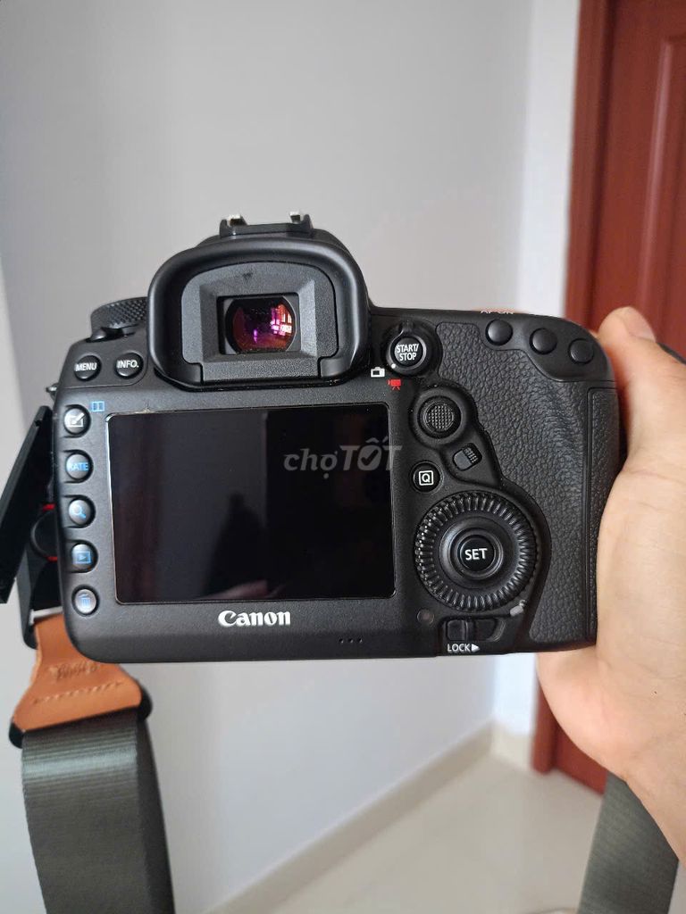 canon 5D Maik 4. Mua bán Máy ảnh, Máy quay tại Thành phố Thủ Đức Tp Hồ Chí Minh được đăng bởi Thọ Bảo hình 3