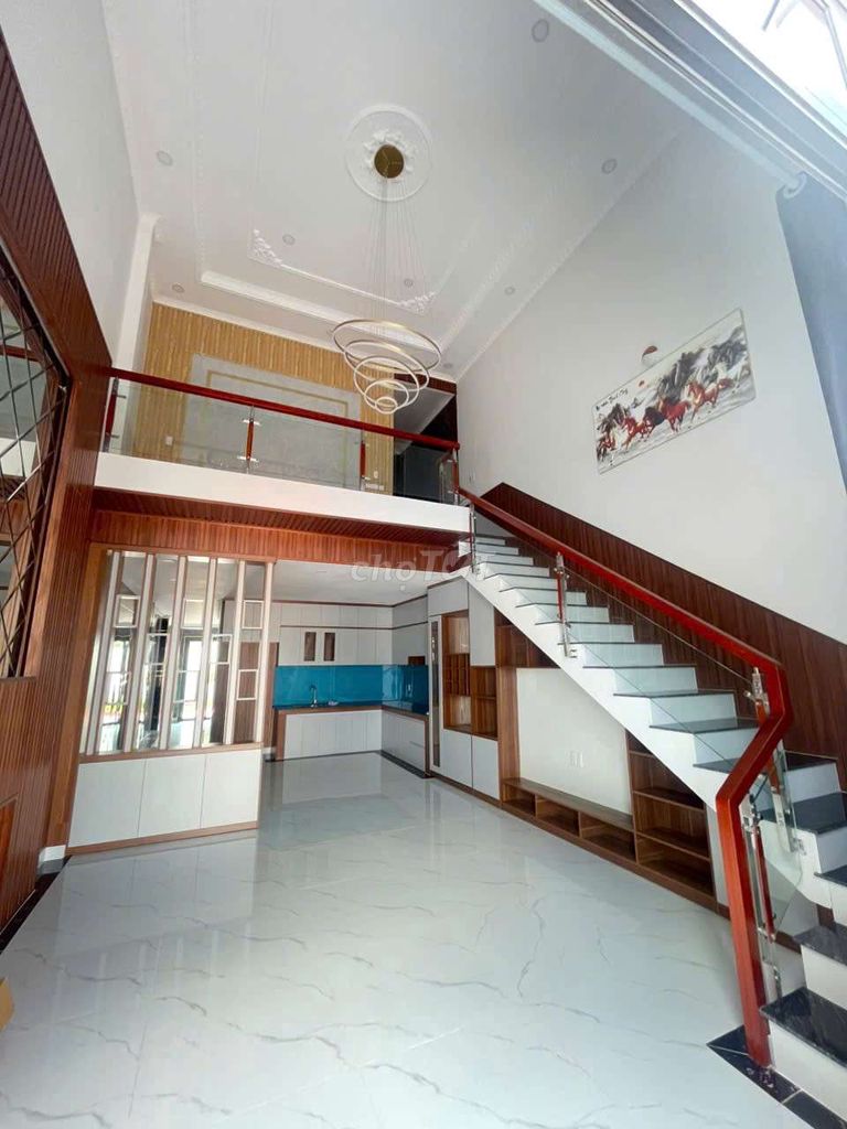 CẮT LỖ 300 TRIỆU BÁN GẤP CĂN VILLA SÂN VƯỜN 218M2 FULL THỔ CƯ. Mua bán nhà ở tại Huyện Cần Đước Long An được đăng bởi Vũ Thiên hình 2