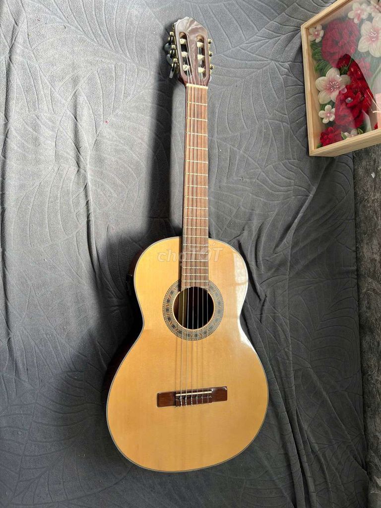 Đàn guitar Classic Gỗ mộc 3/4 EQ. Mua bán Nhạc cụ tại Quận Cái Răng Cần Thơ được đăng bởi Vũ Duy Khánh hình 1