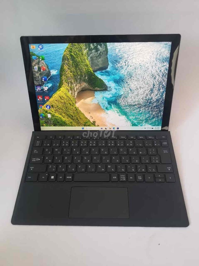 Microsoft Surface Pro Bạc. Mua bán Máy tính bảng tại Quận Thanh Xuân Hà Nội được đăng bởi manh tuan vu hình 1