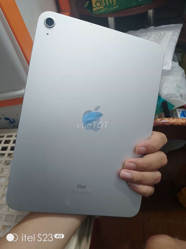 Apple iPad Gen 10 Bạc. Mua bán Máy tính bảng tại Thị xã Tân Uyên Bình Dương được đăng bởi Nguyễn Phạm Kiên Cường hình 1