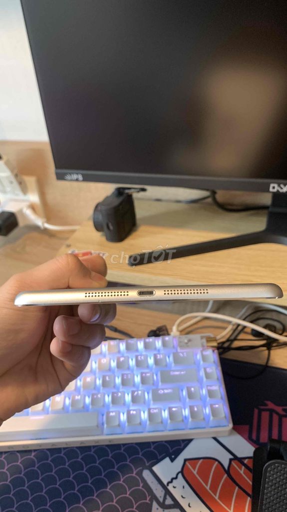 iPad Mini 2 32GB - Đẹp Keng - Pin Trâu - Kèm sạc