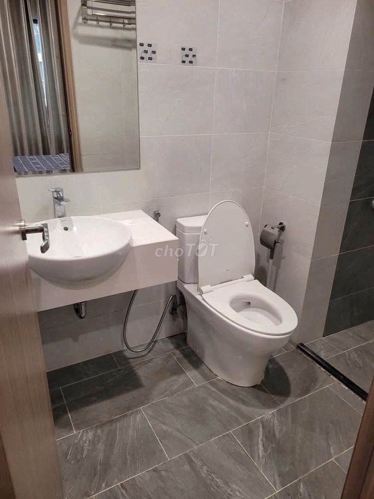 Квартира с 2 спальнями в Vinhomes Ocean Park, 7.5 млн