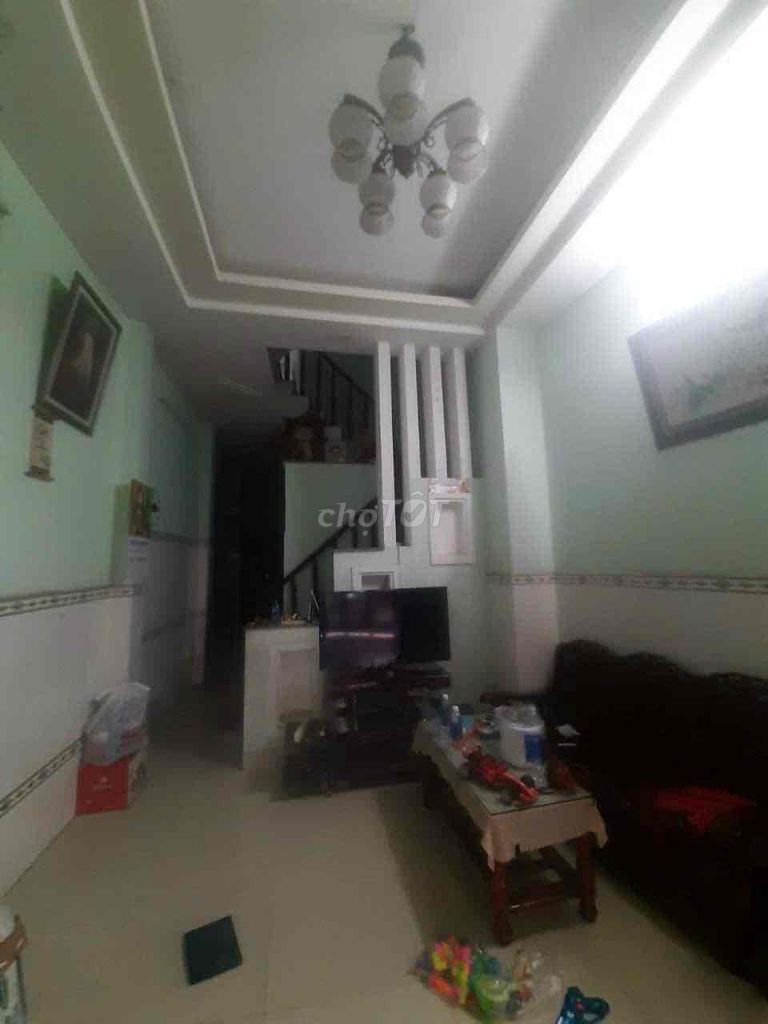 Nhà 1T2L 4pn 4wc mặt tiền gần Tây Hoà- Xa Lộ Hà Nội