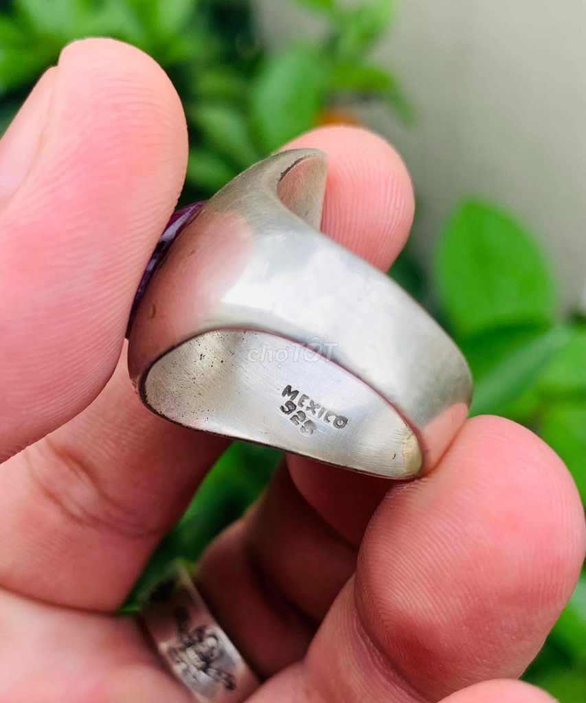 Nhẫn vạc ngoại ốp đá ruby..