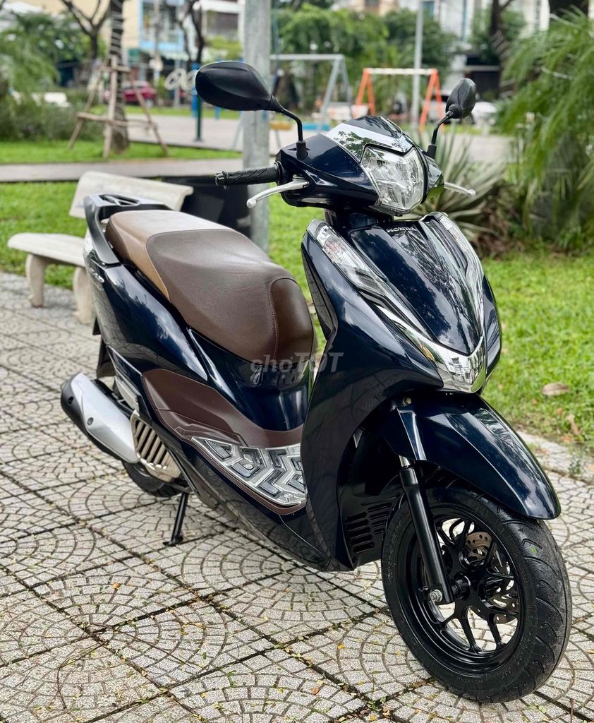 Honda Lead Đèn Led 2019 Xanh nâu 14000km. Mua bán Xe máy tại Quận Sơn Trà Đà Nẵng được đăng bởi Anh Thành hình 3