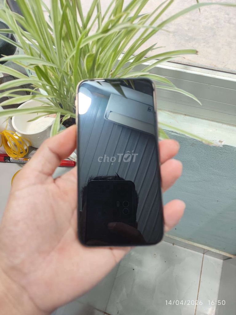 Apple iPhone Xs 64GB Vàng. Mua bán Điện thoại tại Huyện Đồng Phú Bình Phước được đăng bởi Anh hình 1