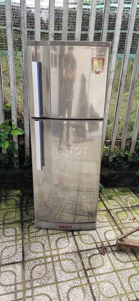 Cần bán. Mua bán Tủ lạnh tại Thành phố Thủ Dầu Một Bình Dương được đăng bởi Nguyễn thị nguyệt  hình 1