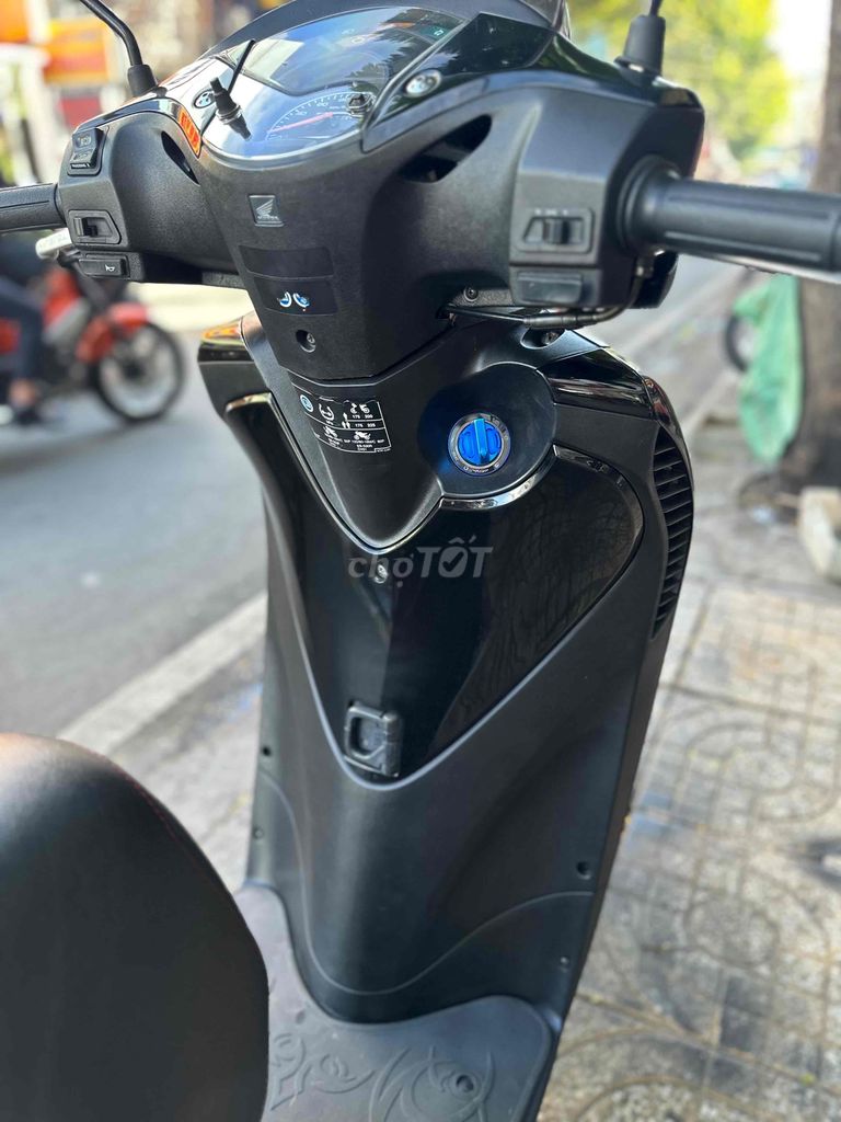 Sh ý 150i đen sporty sm 104.bs 279.87 ngay chủ ký. Mua bán Xe máy tại Quận 8 Tp Hồ Chí Minh được đăng bởi Phong hình 6