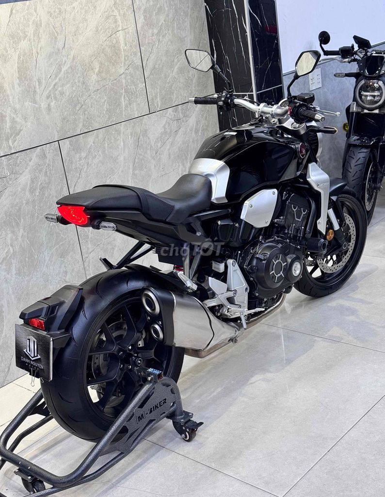 Honda CB1000 Neo 2020 Черный