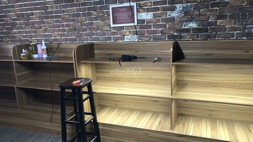  7 Kệ trưng bày MDF, khung sắt chắc chắn . Mua bán Tủ, kệ gia đình tại Quận Liên Chiểu Đà Nẵng được đăng bởi Huynh minh phong hình 1
