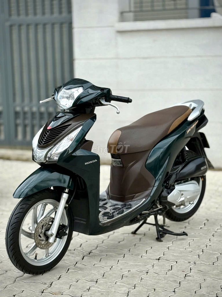 Vison 2020 máy zin, giấy chính chủ, Bao nợ xấu. Mua bán Xe máy tại Quận 1 Tp Hồ Chí Minh được đăng bởi Phạm Đức hình 2