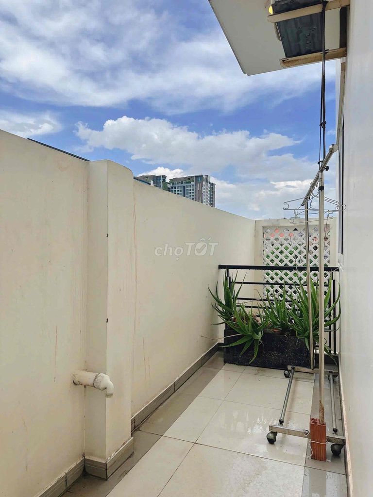 Cho thuê căn hộ 1PN ban công riêng, đầy đủ nội thất tại Thảo Điền