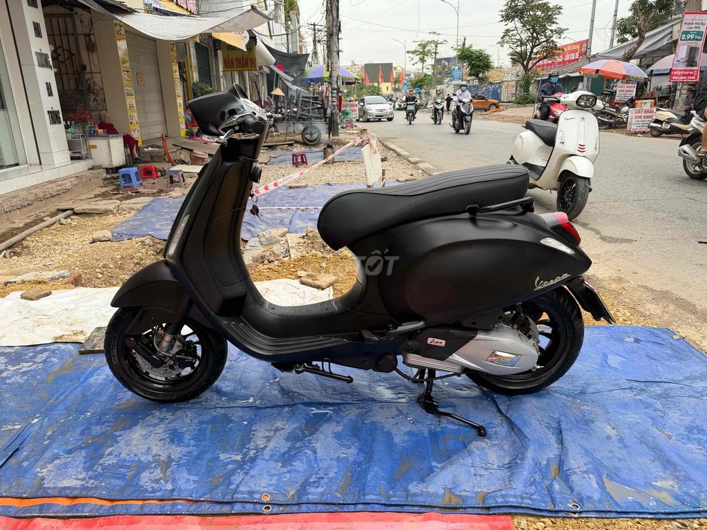 Vespa Sprint Notte ABS máy iget đky 2020. Mua bán Xe máy tại Quận Ngô Quyền Hải Phòng được đăng bởi Dương Vũ hình 4