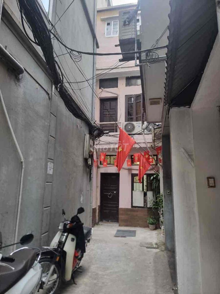 PHỐ TRƯƠNG ĐỊNH CĂN GÓC 2THOÁNG 5TẦNG NGÕ BA GÁC TT BÁCH KINH XÂY.
