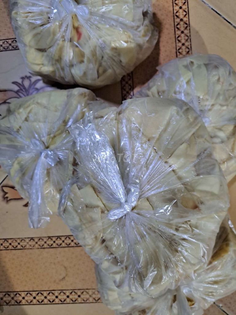 Măng tre gai