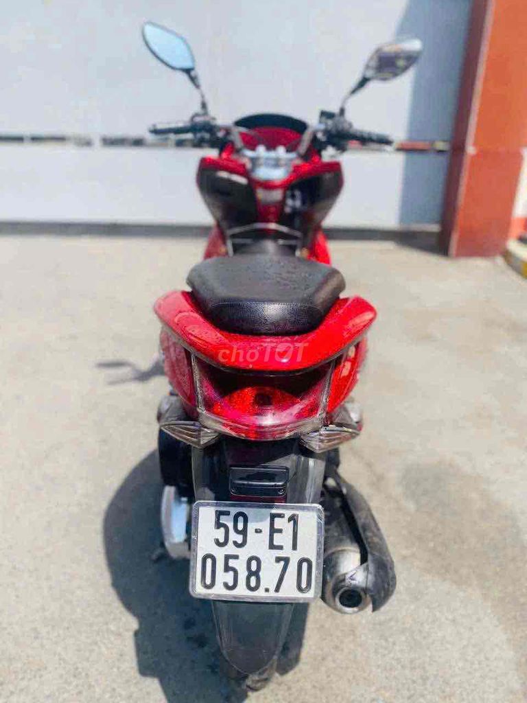 HONDA PCX 150cc .ĐK 2011 .BSTP - HỖ TRỢ GÓP. Mua bán Xe máy tại Quận Gò Vấp Tp Hồ Chí Minh được đăng bởi CẦM ĐỒ NĂM LINH hình 6